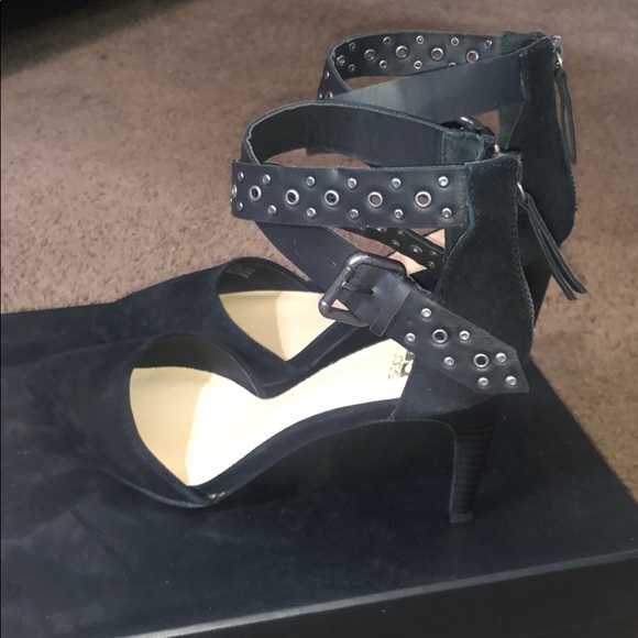 Joes size 7 women’s shoes - Picture 2 of 3